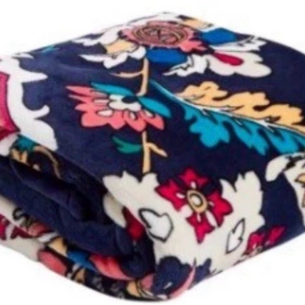 NWT Vera Bradley Harry Potter Soft Plush Throw Blanket Home to Hogwarts 80"x50"